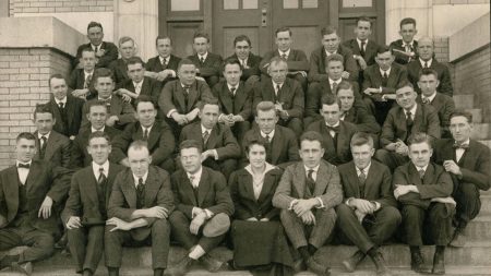 In 1915, Cora Zeta Corpening (front row, center) became the first woman student in the medical school..